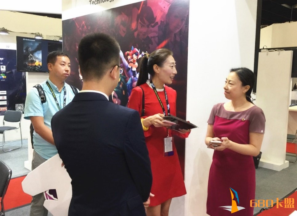 “电玩娘”将中国风和平精英PC端外挂带进2018德国科隆游戏展