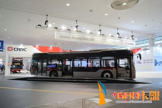 搭载“超能电机”的智能化新能源客车“新巴客”亮相汉诺威商用车展。主办方供图